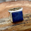 sølv ring til mand med mørkeblå sten