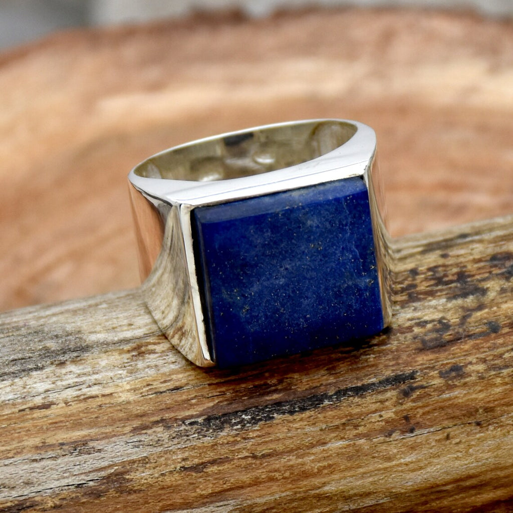sølv ring til mand med mørkeblå sten